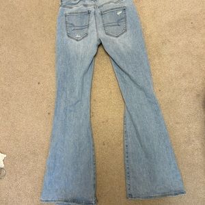 American Eagle light blue flare jeans in size 4